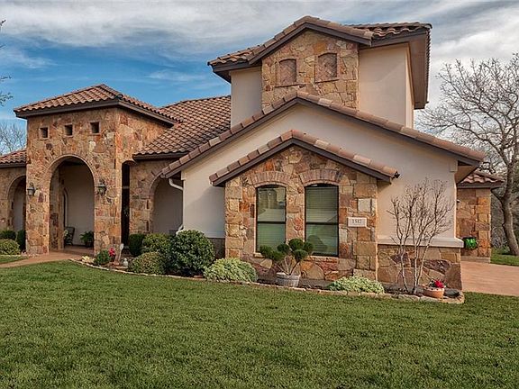 2nd image of 1517 Harvest Dr