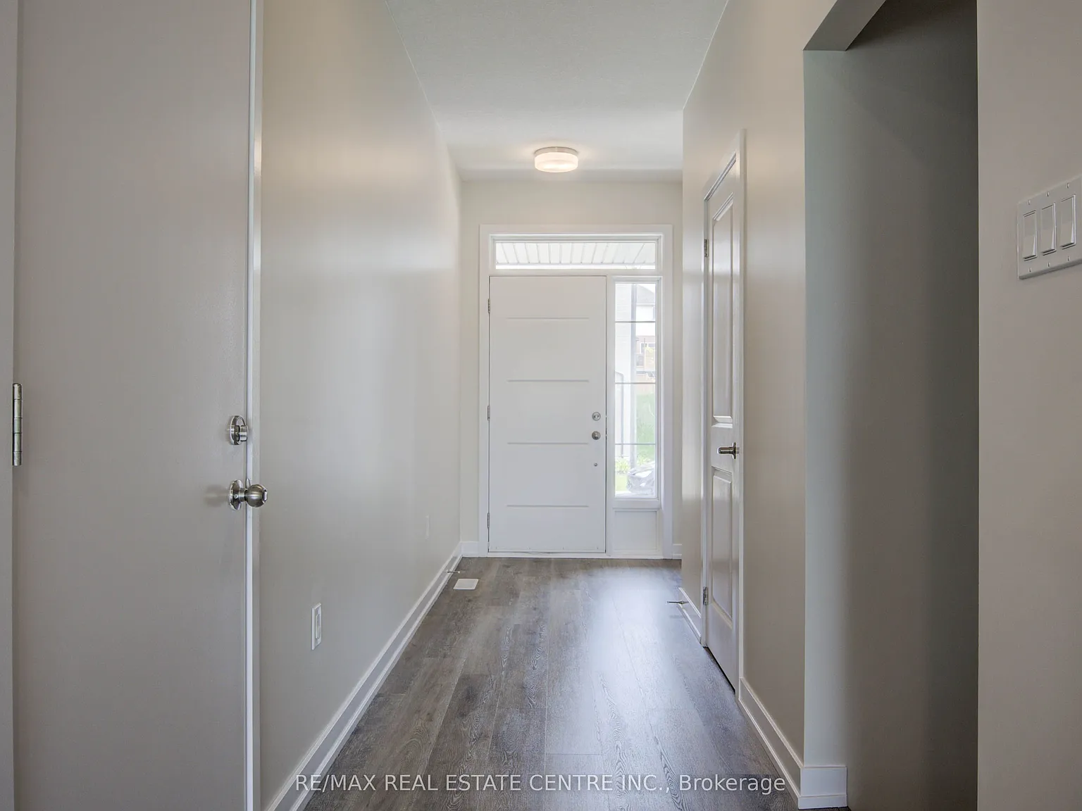 3 bed, $2,850 — Photo 4