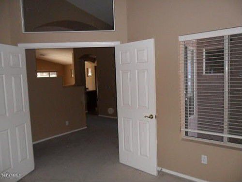 5th image of 2850 S Camellia Dr