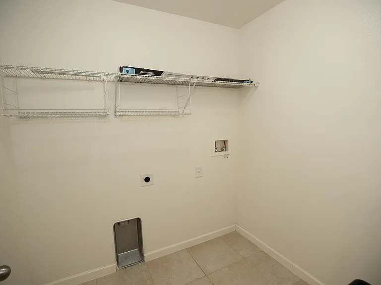 4662 Amaca Bay Ln — Photo 15
