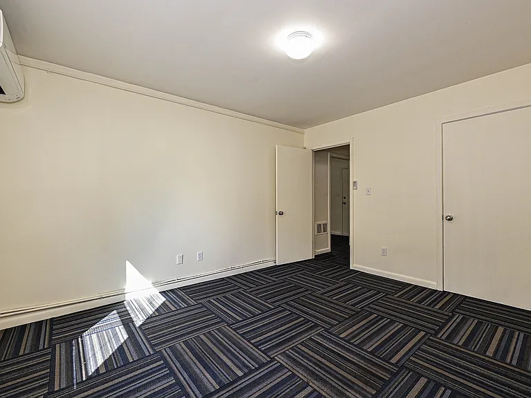 260 Church St NE — Photo 11