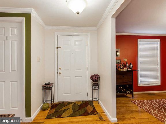 4th image of 10371 Launcelot Ln
