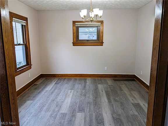 3rd image of 1199 Brown St
