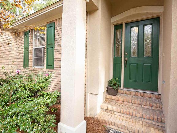 4th image of 3496 Hyde Park Way