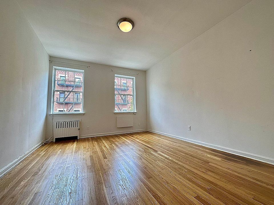 1st image of 248 W 21st St