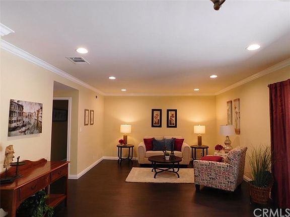 3rd image of 1211 S Wilson Dr