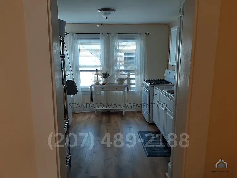 195 Main St — Photo 5