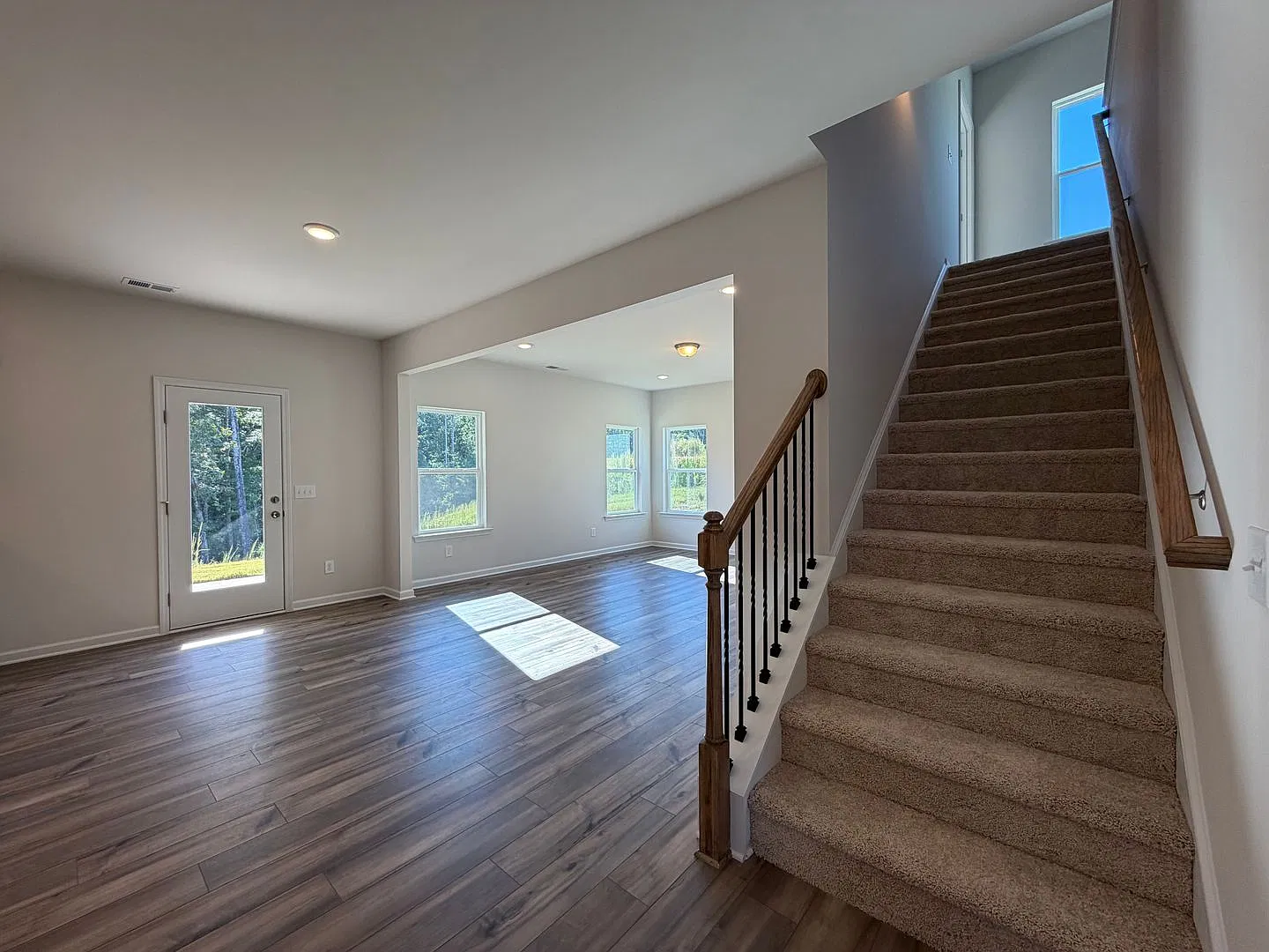 Brand New 4/2.5 House in West Rome- $2,195 — Photo 4