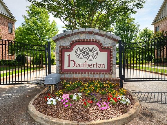 GATED COMMUNITY IN ROSWELL