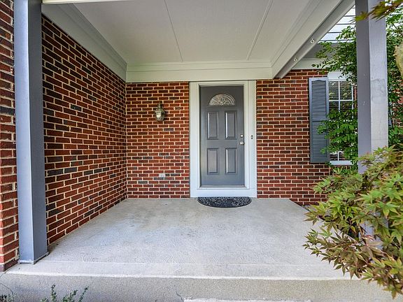 2nd image of 9568 Carroll Ct