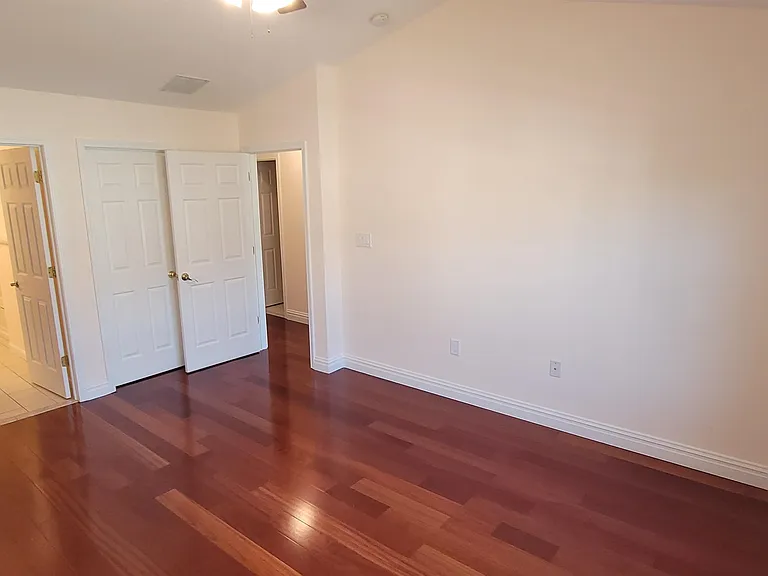 9 McMartin Ct — Photo 17