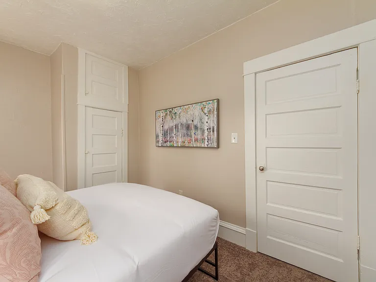 2219 W Broadway Ave #4 — Photo 24