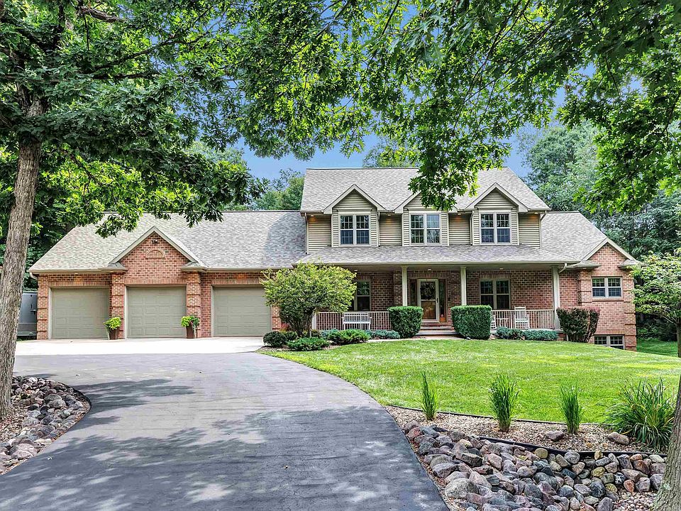 1st image of 4408 Forest Ridge Dr