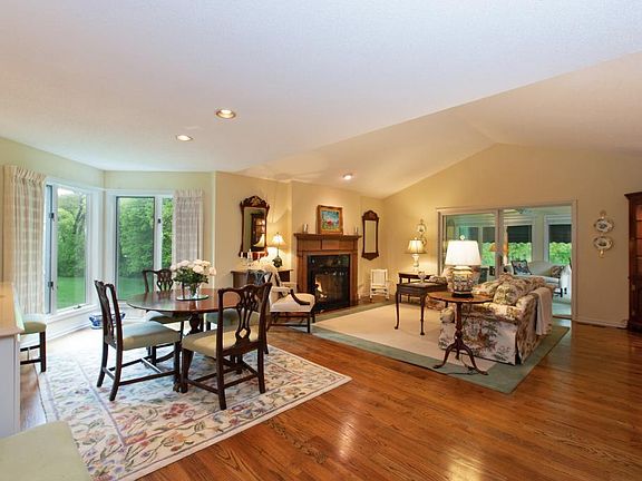 4th image of 146 Wildwood Bay Dr