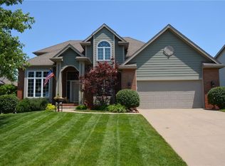 2730 Lexington Dr, Norwalk, IA 50211