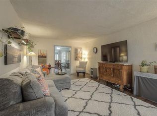 2116 S Scott Ave, Independence, MO 64052