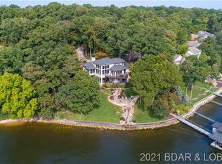 30 Greystone Ct, Sunrise Beach, MO 65079