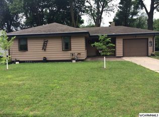 949 River Rd, Windom, MN 56101