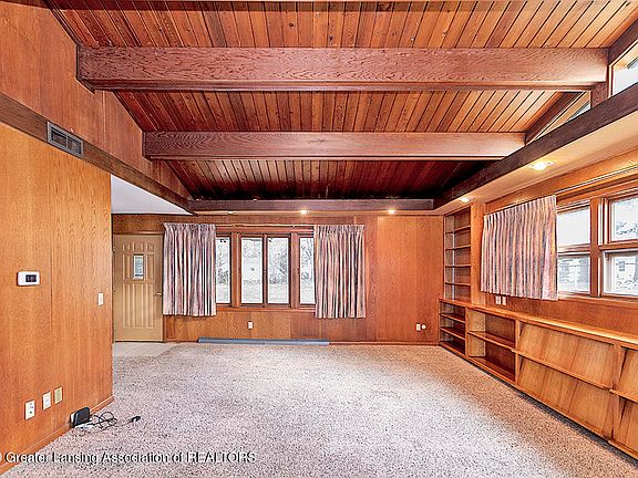 3rd image of 1704 Wood St