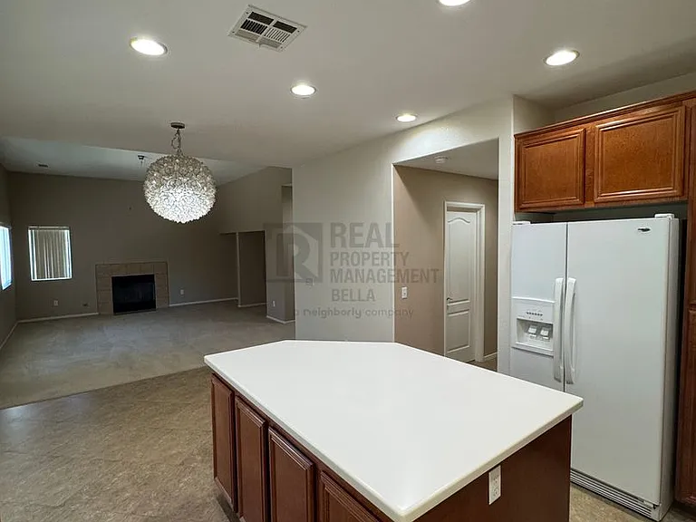 756 Conlon Dr — Photo 13
