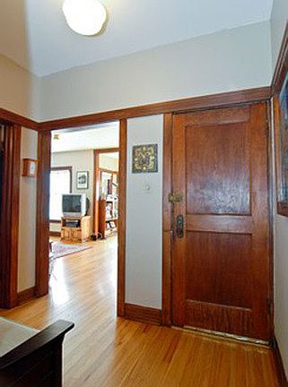 2nd image of 4751 N Paulina St APT 1S