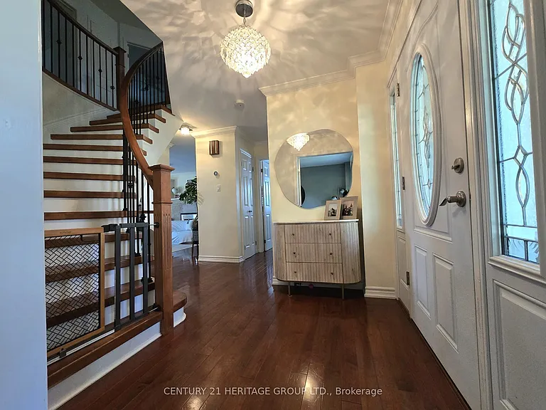 163 Fox Run — Photo 2