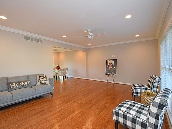 2nd image of 6645 Euclid Ave