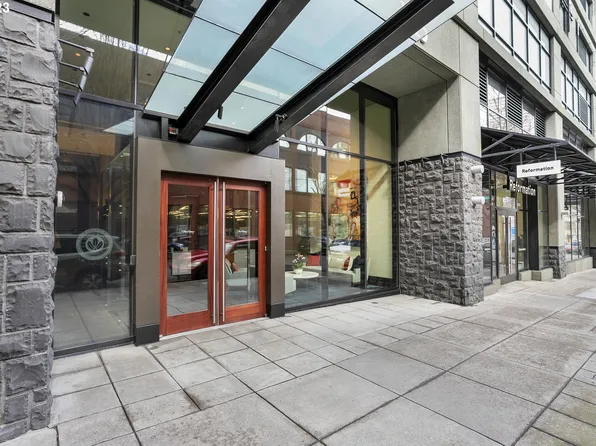 1025 NW Couch St Unit 613, Portland, OR 97209