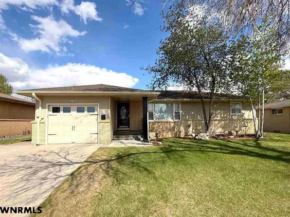 1913 Avenue P, Scottsbluff, NE 69361