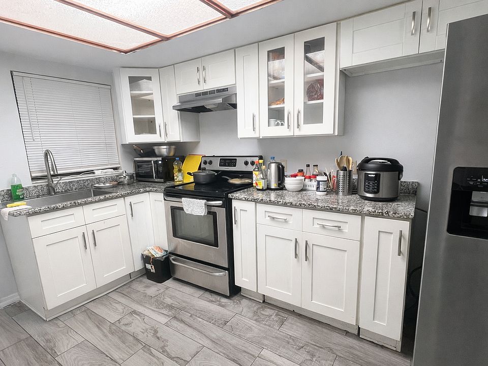1st image of 12719 Lockey Ln #3