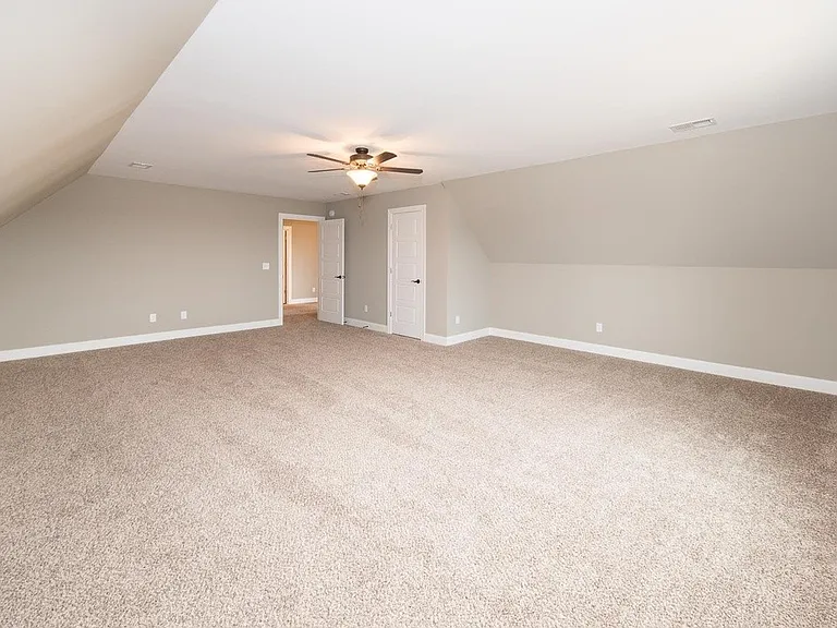 131 Saturday Dr — Photo 17