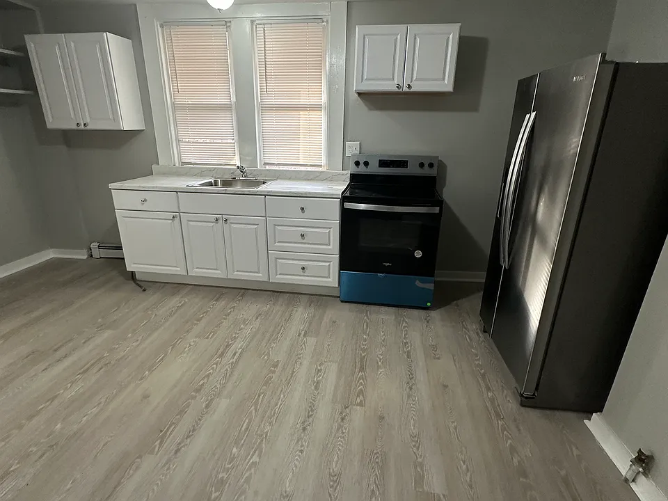 144 Clark St #1