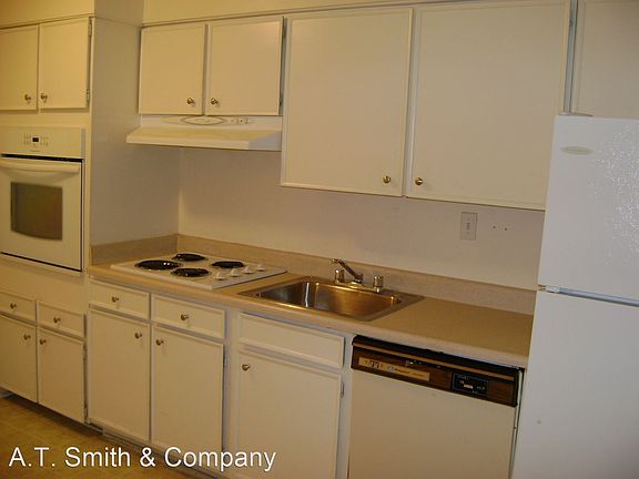 4th image of 1640 Carr St APT 3