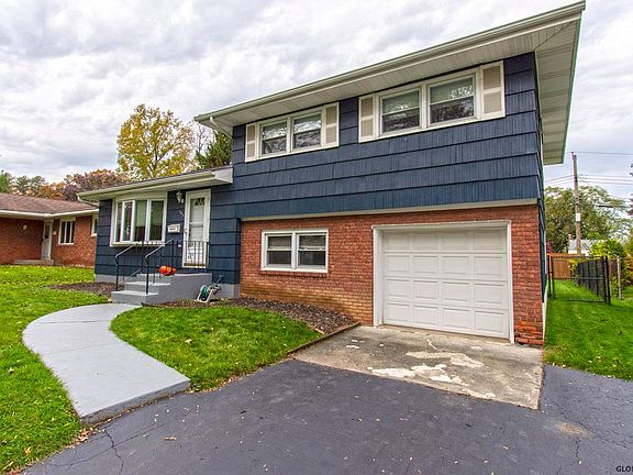 3rd image of 104 Pinehurst Ave