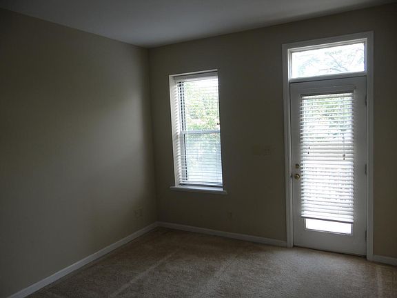 4th image of 5936 McPherson Ave
