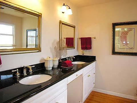 10187 Byrne Ave photo 1