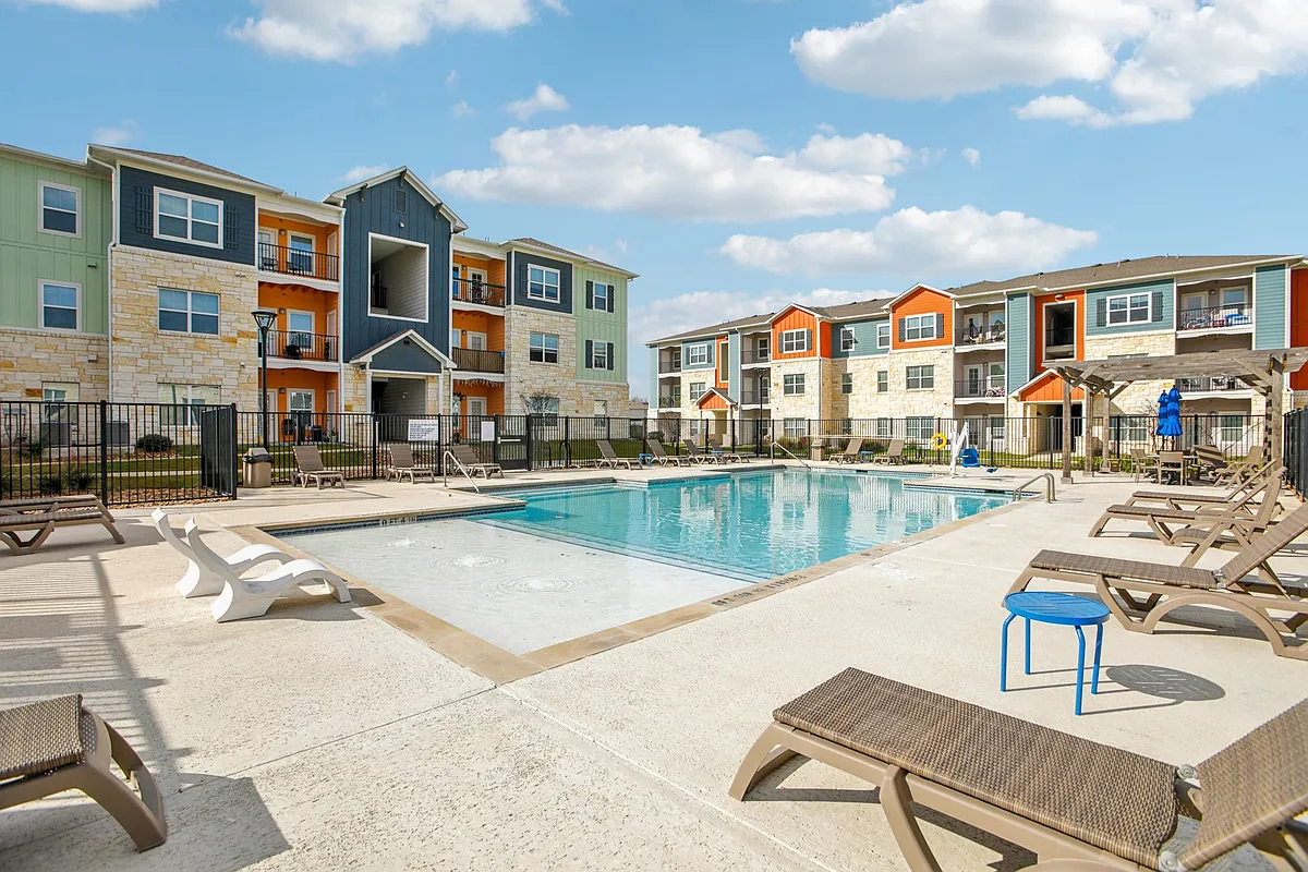 Building Photo - Grand Station Apartments