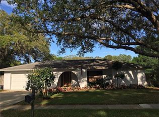 912 High View Dr, Palm Harbor, FL 34683