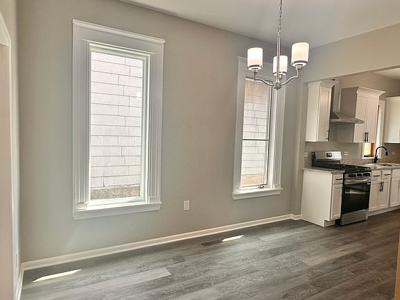 4th image of 315 Flagg St