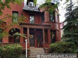 21 Saint Albans St S, Saint Paul, MN 55105