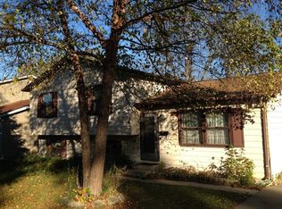 118 W Hawthorne Blvd, Mundelein, IL