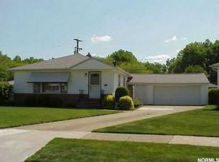 1147 Dennis Cir, South Euclid, OH 44121