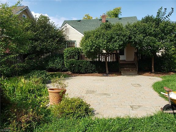 5th image of 157 Oak Knoll Ave SE