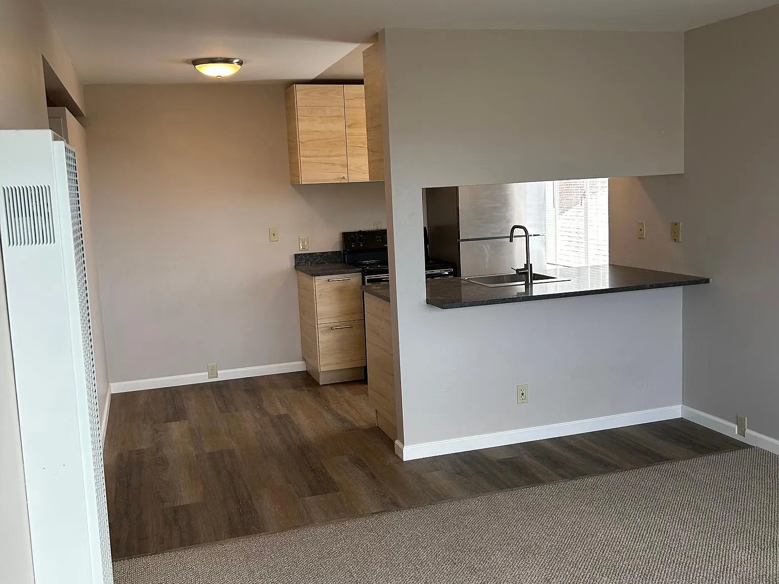 1 bed, 500 sqft, $2,200 — Photo 2