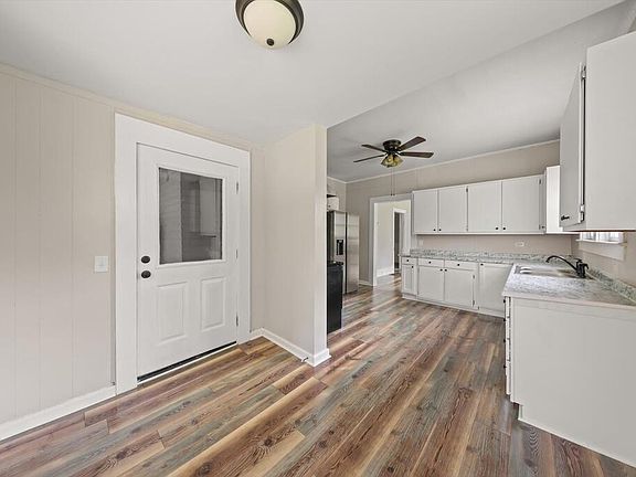 2nd image of 408 N Lee St