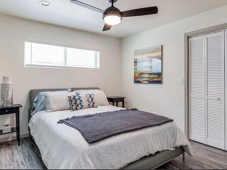 4912 Gaston Ave — Photo 8
