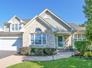 5242 Galloway Dr, Hoffman Estates, IL 60192