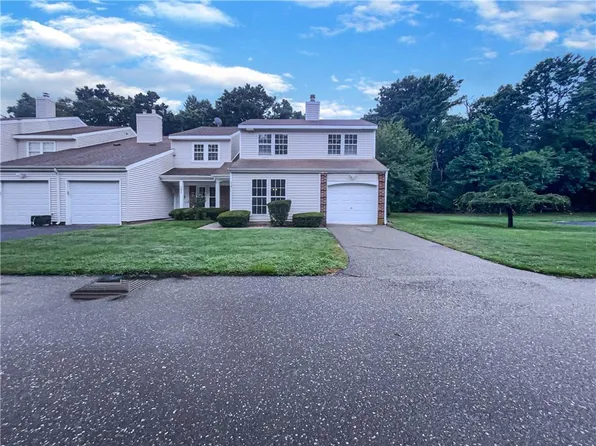 (undisclosed Address), Middle Island, NY 11953