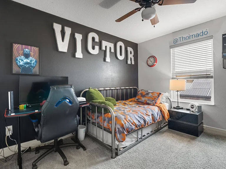 12141 Lake Blvd — Photo 42
