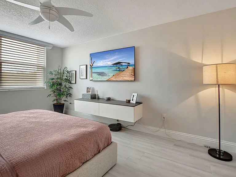 3594 S Ocean Blvd #302 — Photo 28